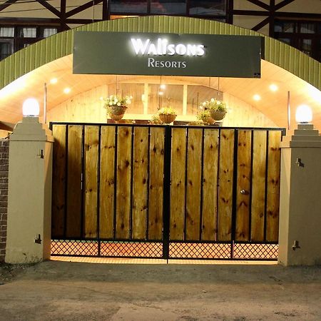 Hotel Walisons Resorts Срінагар Екстер'єр фото